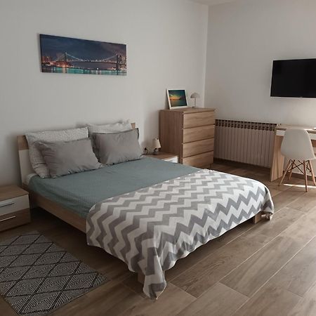 Studio Apartman Dori พูลา ภายนอก รูปภาพ