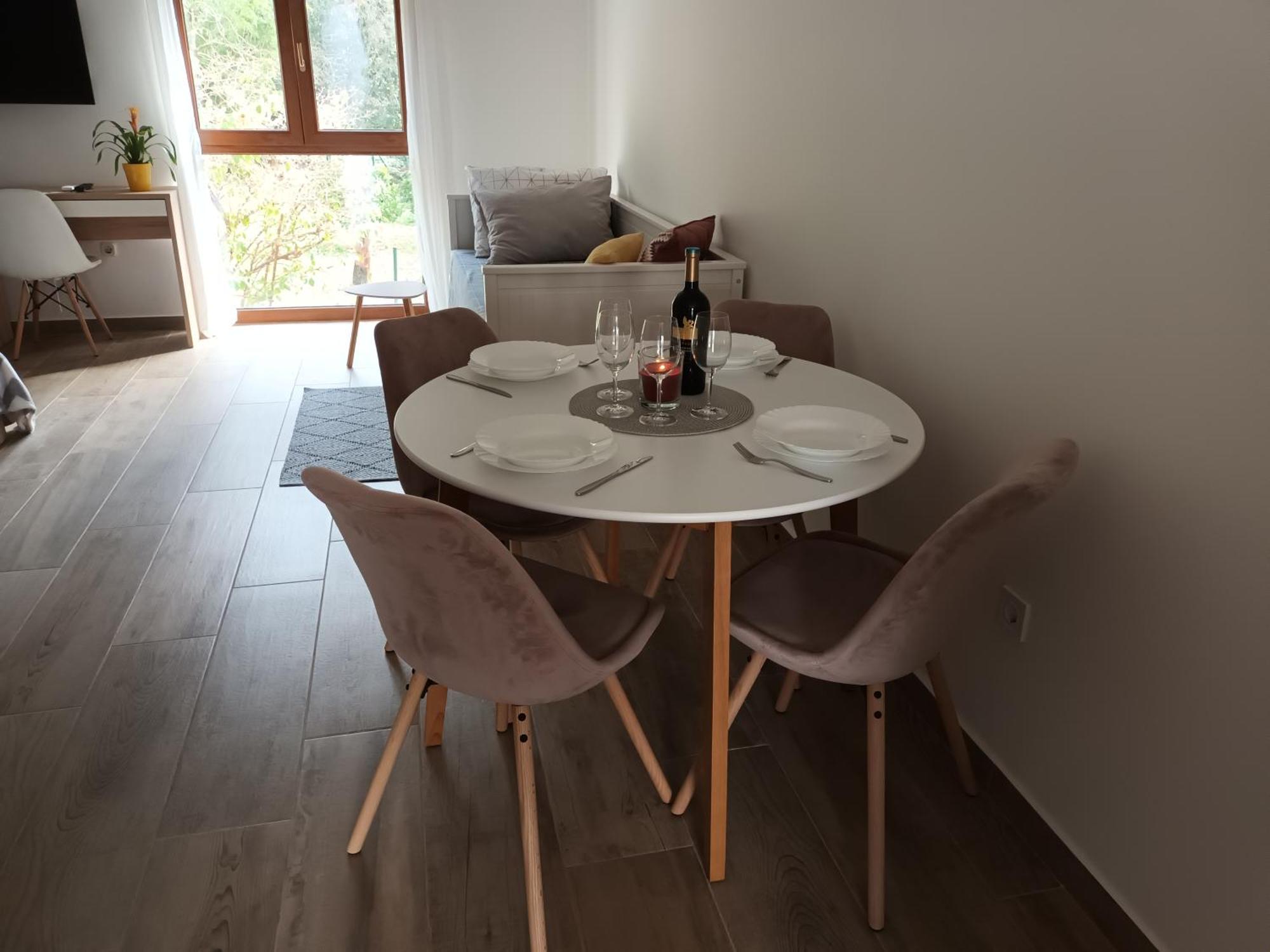 Studio Apartman Dori พูลา ภายนอก รูปภาพ