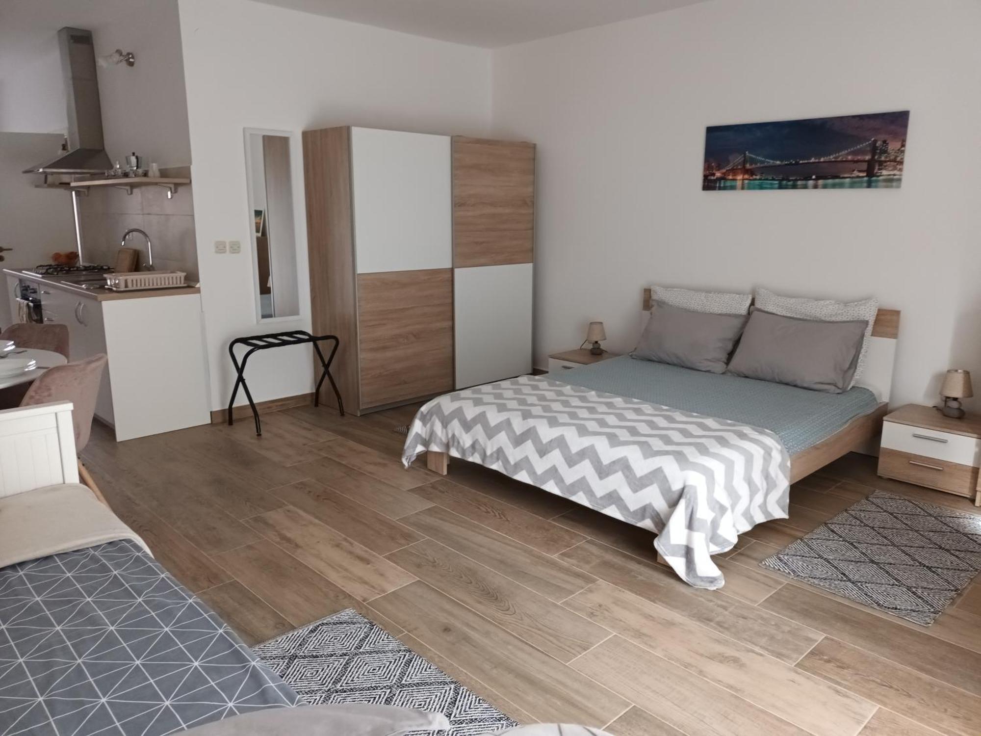 Studio Apartman Dori พูลา ภายนอก รูปภาพ