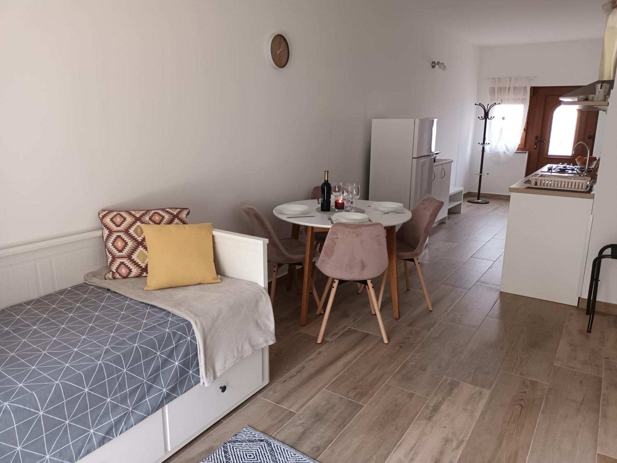 Studio Apartman Dori พูลา ภายนอก รูปภาพ